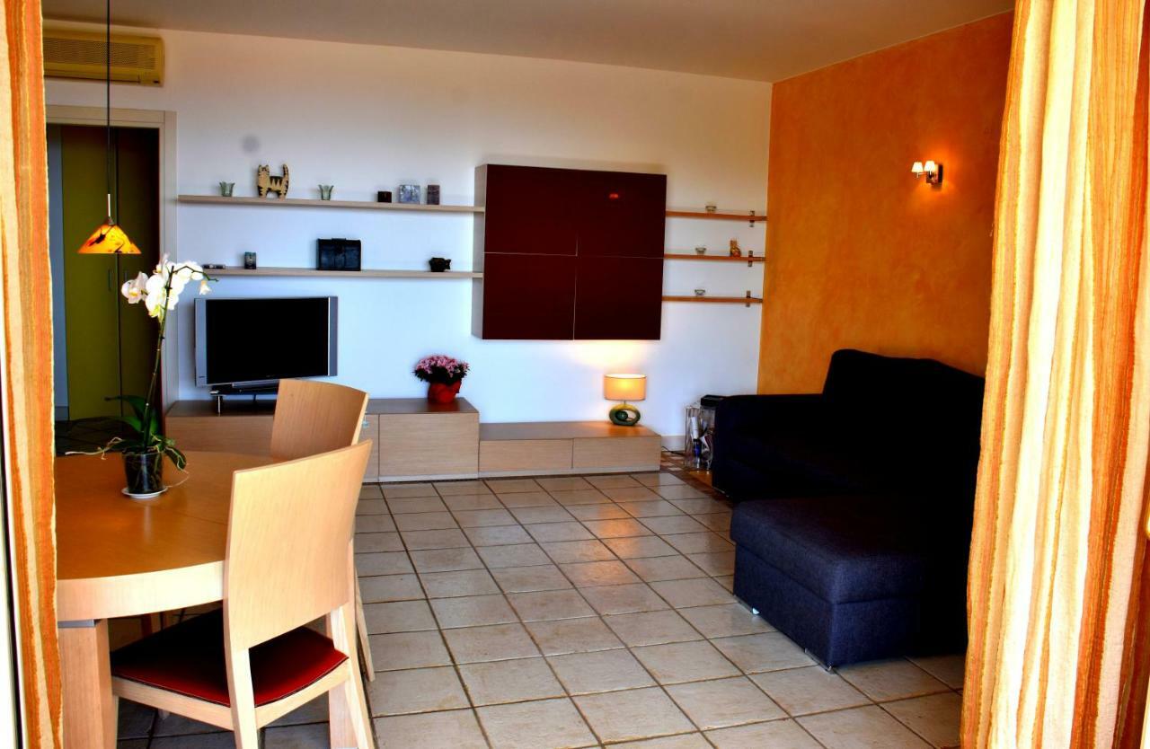 Taormina Sunny Apartment - Taormina Holidays Екстер'єр фото
