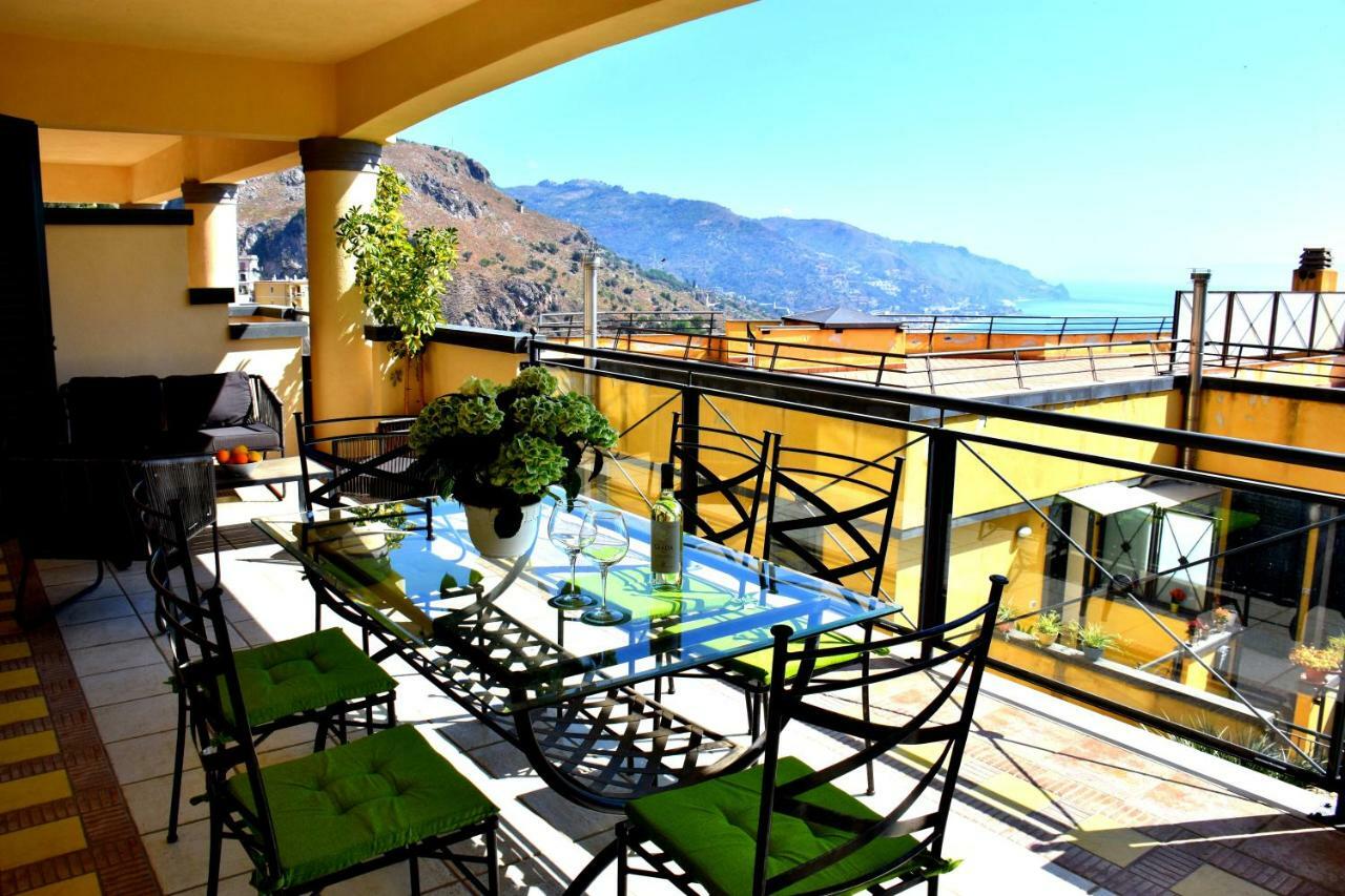 Taormina Sunny Apartment - Taormina Holidays Екстер'єр фото